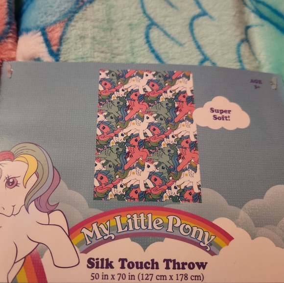My Little Pony 50x70 Super Soft, Vintage 80's, Retro Character Throw - Picture 3 of 3